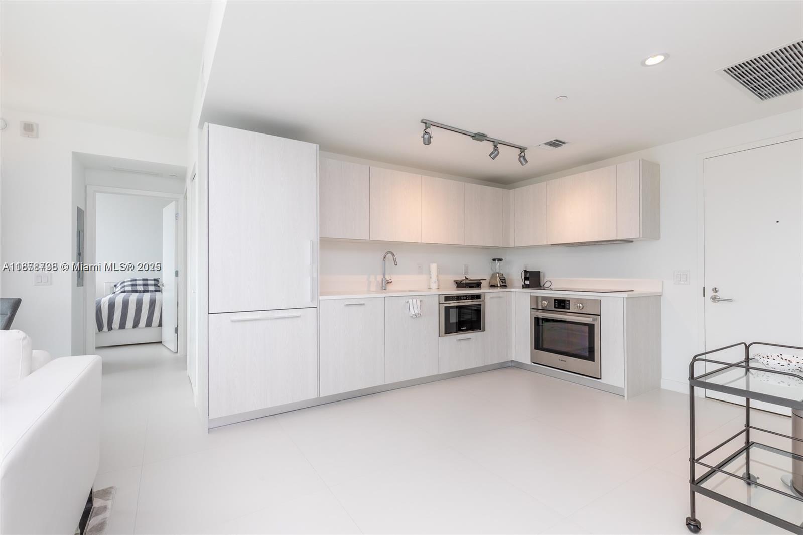 501 NE 31 #1709, Miami FL 33137