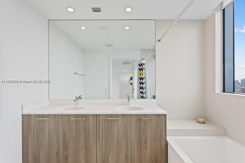 501 NE 31 #1709, Miami FL 33137