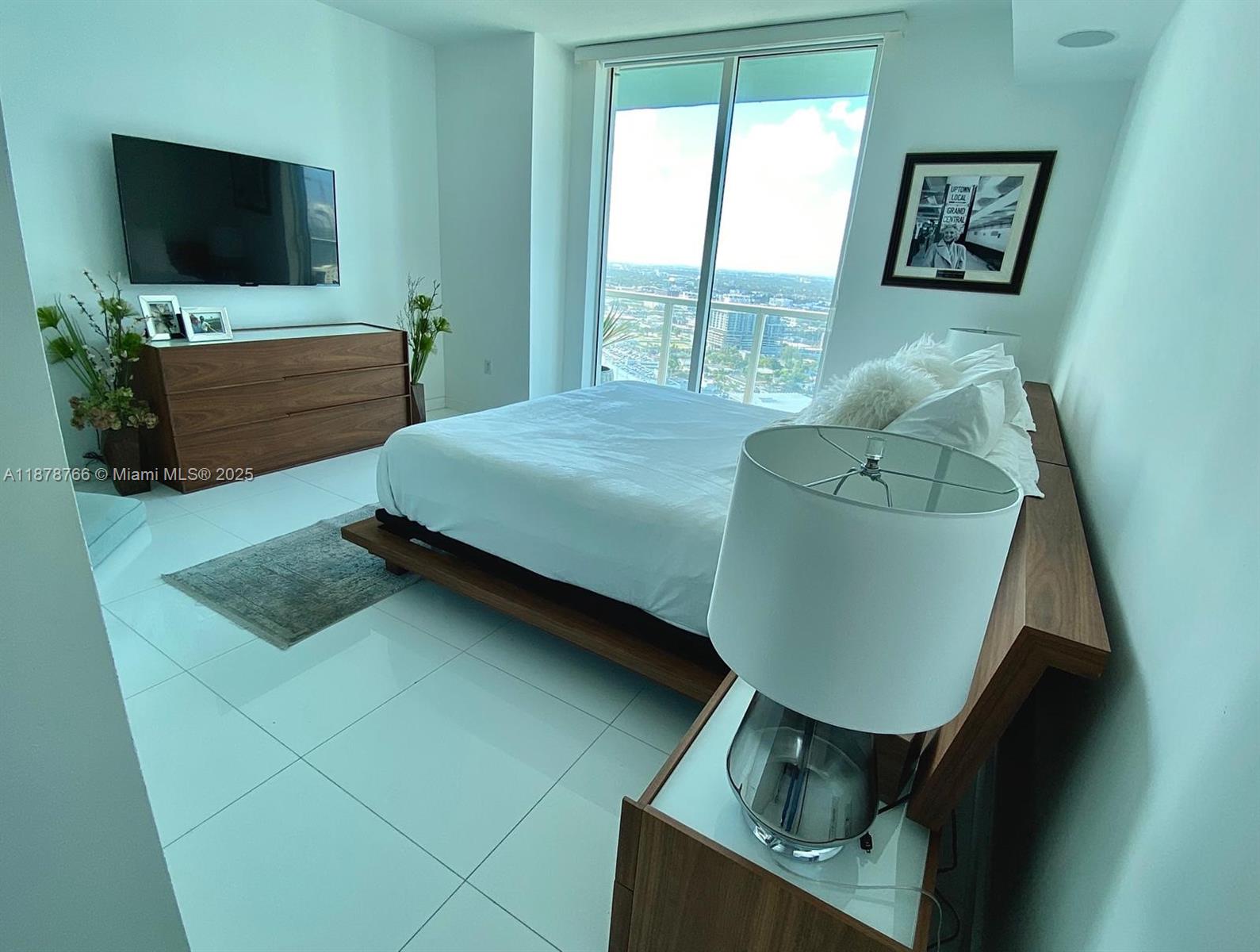 1900 N Bayshore Dr #3312, Miami FL 33132