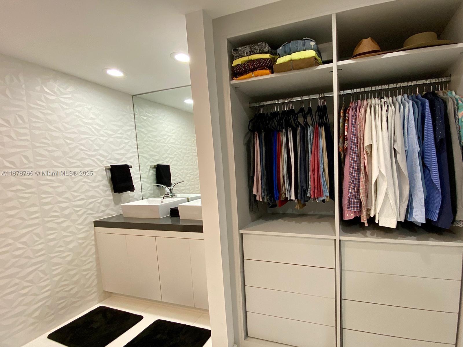 1900 N Bayshore Dr #3312, Miami FL 33132