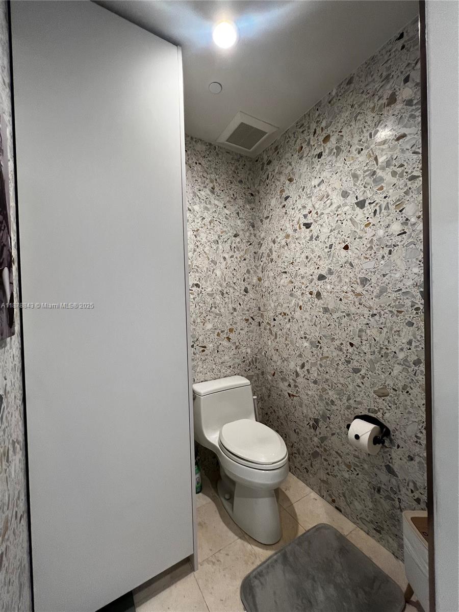901 Brickell Key Blvd #3702, Miami FL 33131