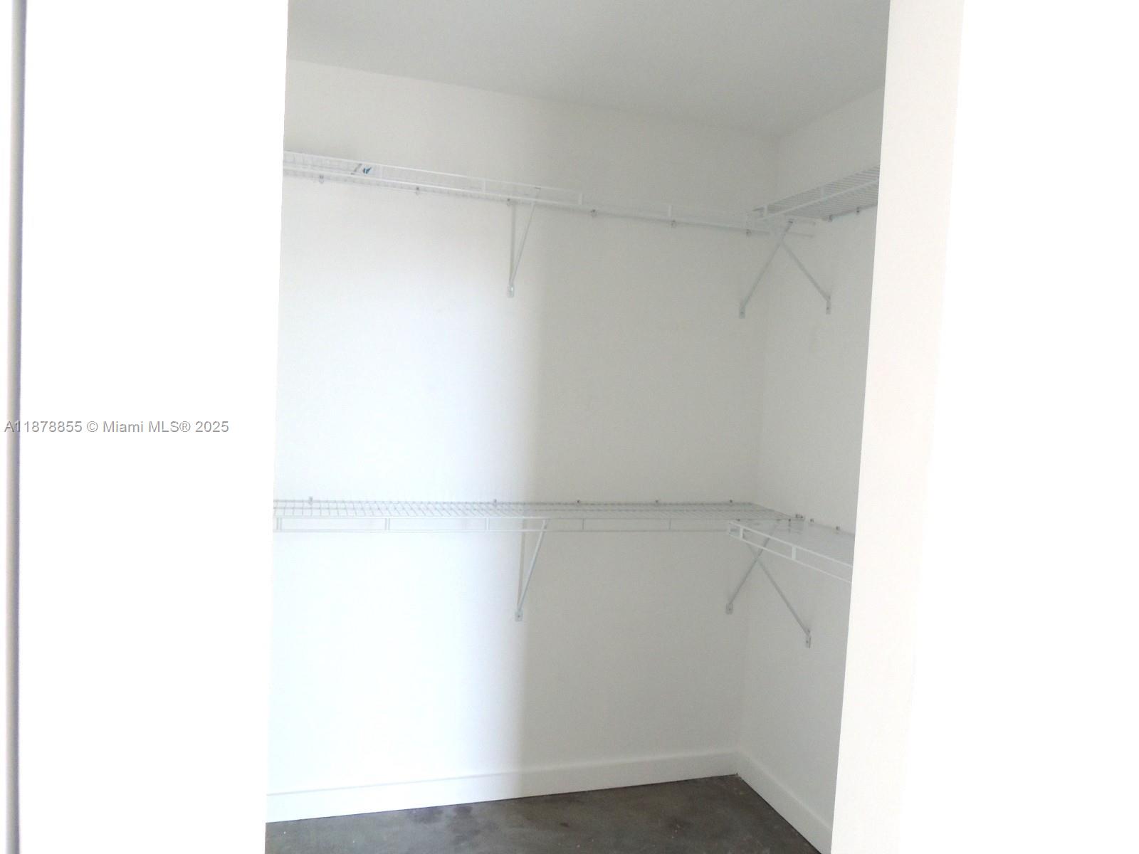151 SE 1st St #3301, Miami FL 33131