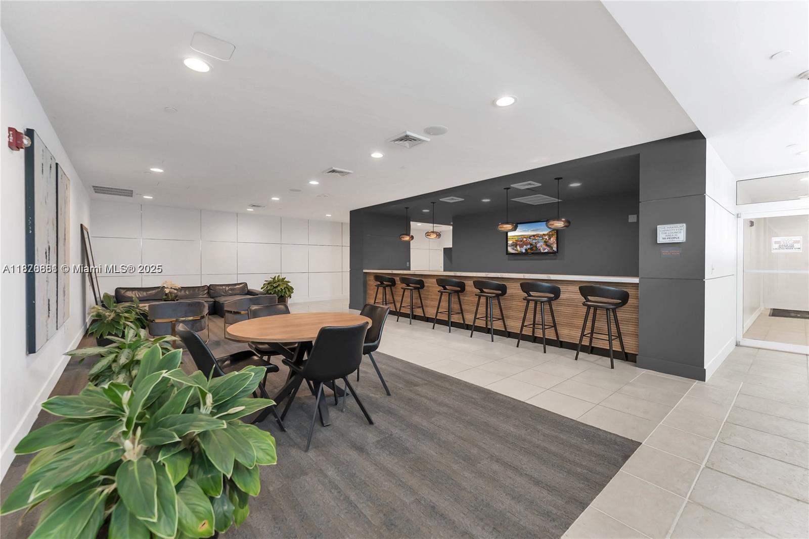 1250 S Miami Ave #2210, Miami FL 33130