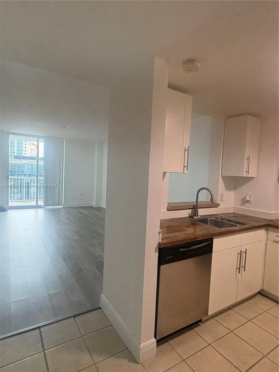 1250 S Miami Ave #2210, Miami FL 33130