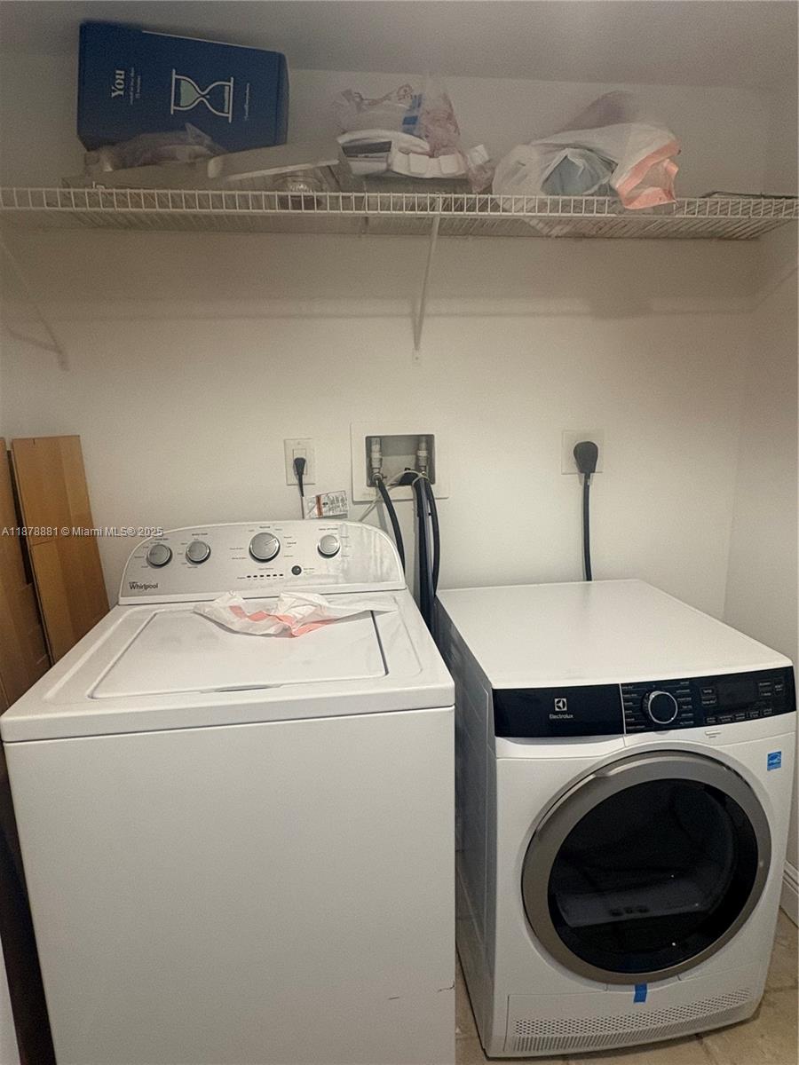 1250 S Miami Ave #2210, Miami FL 33130