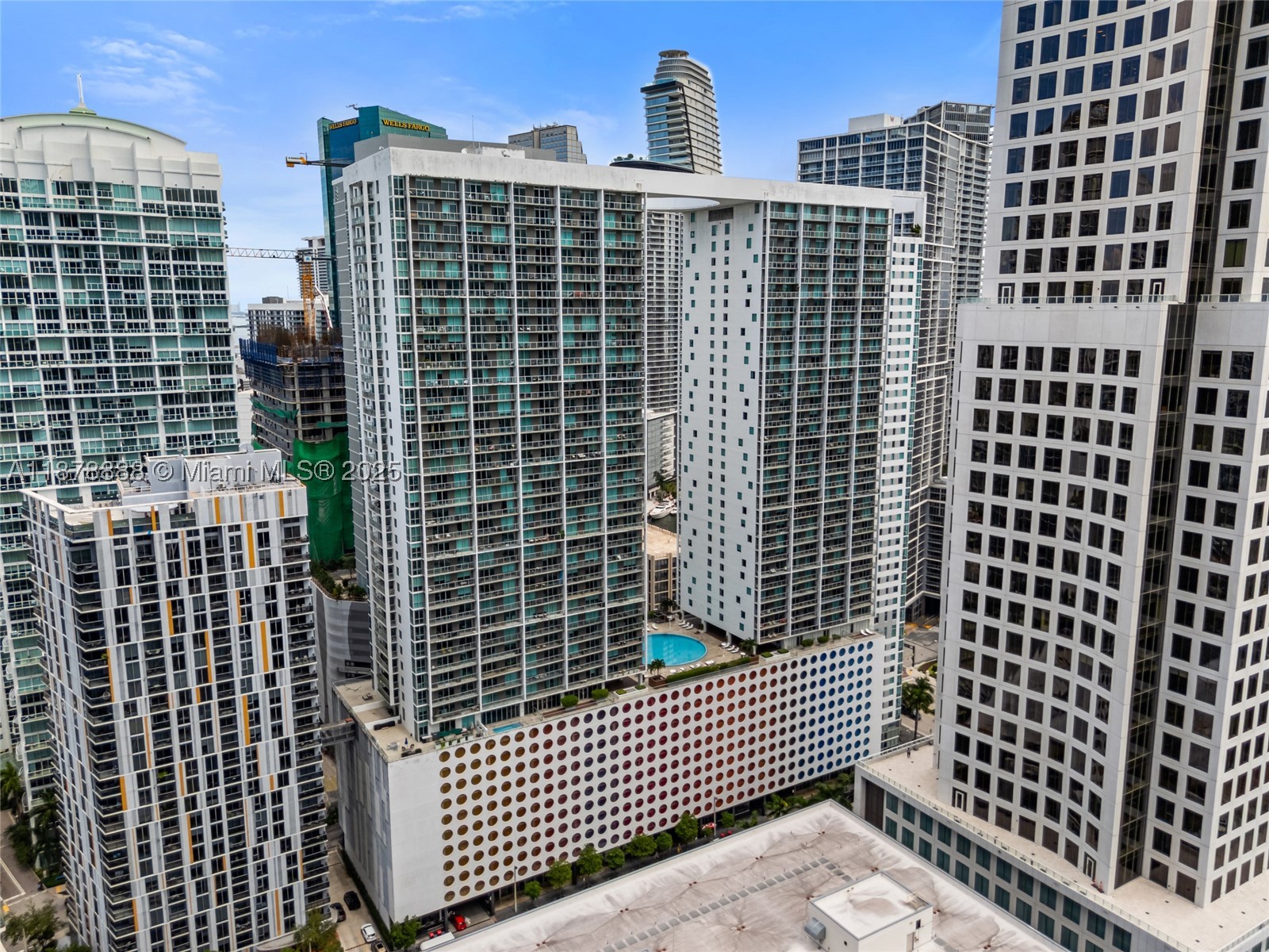55 SE 6th St #1908, Miami FL 33131