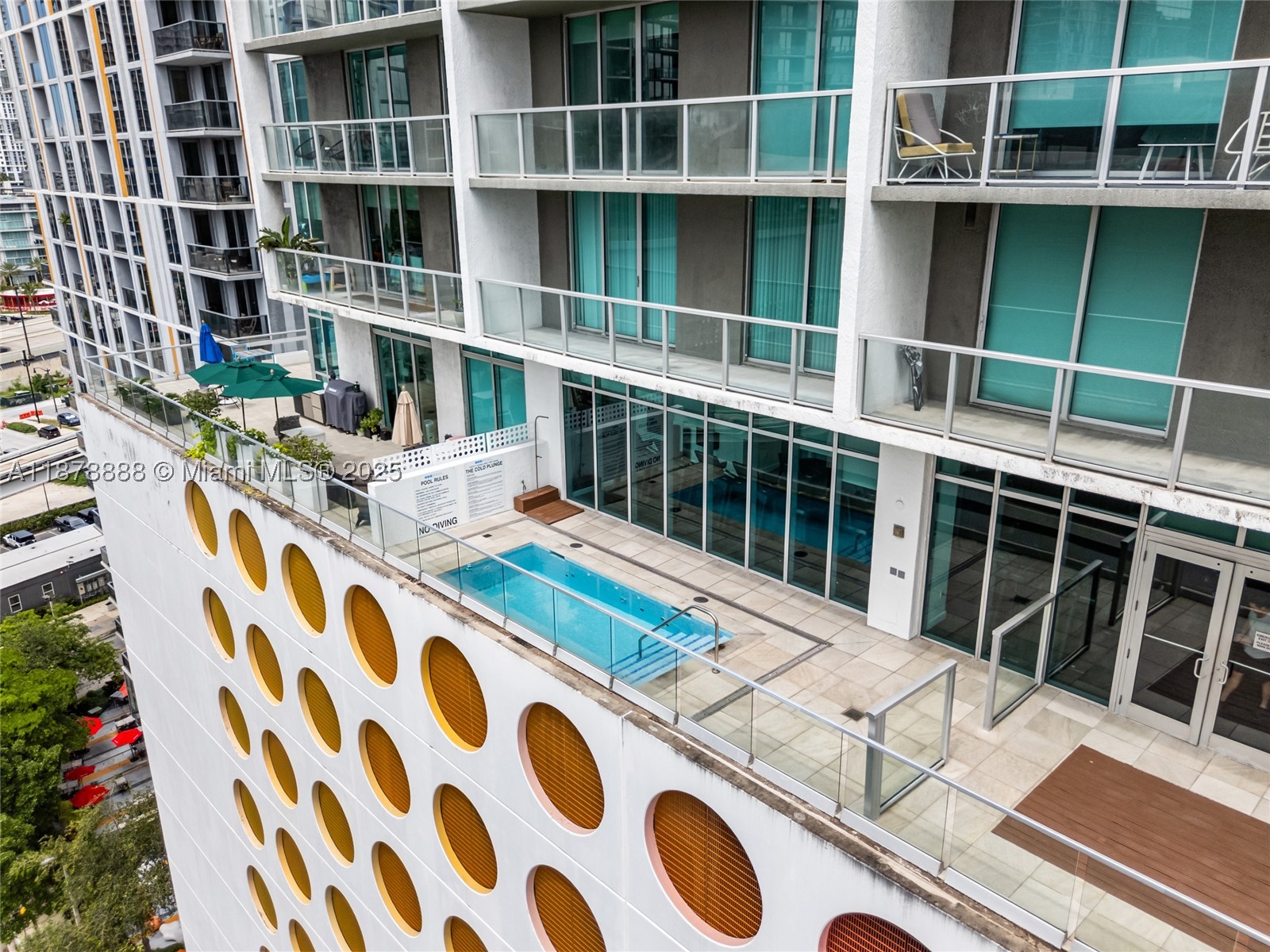 55 SE 6th St #1908, Miami FL 33131