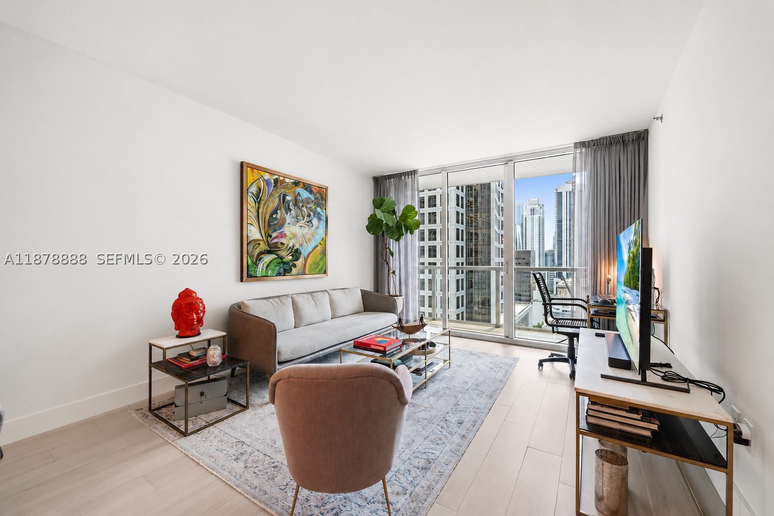 55 SE 6th St #1908, Miami FL 33131