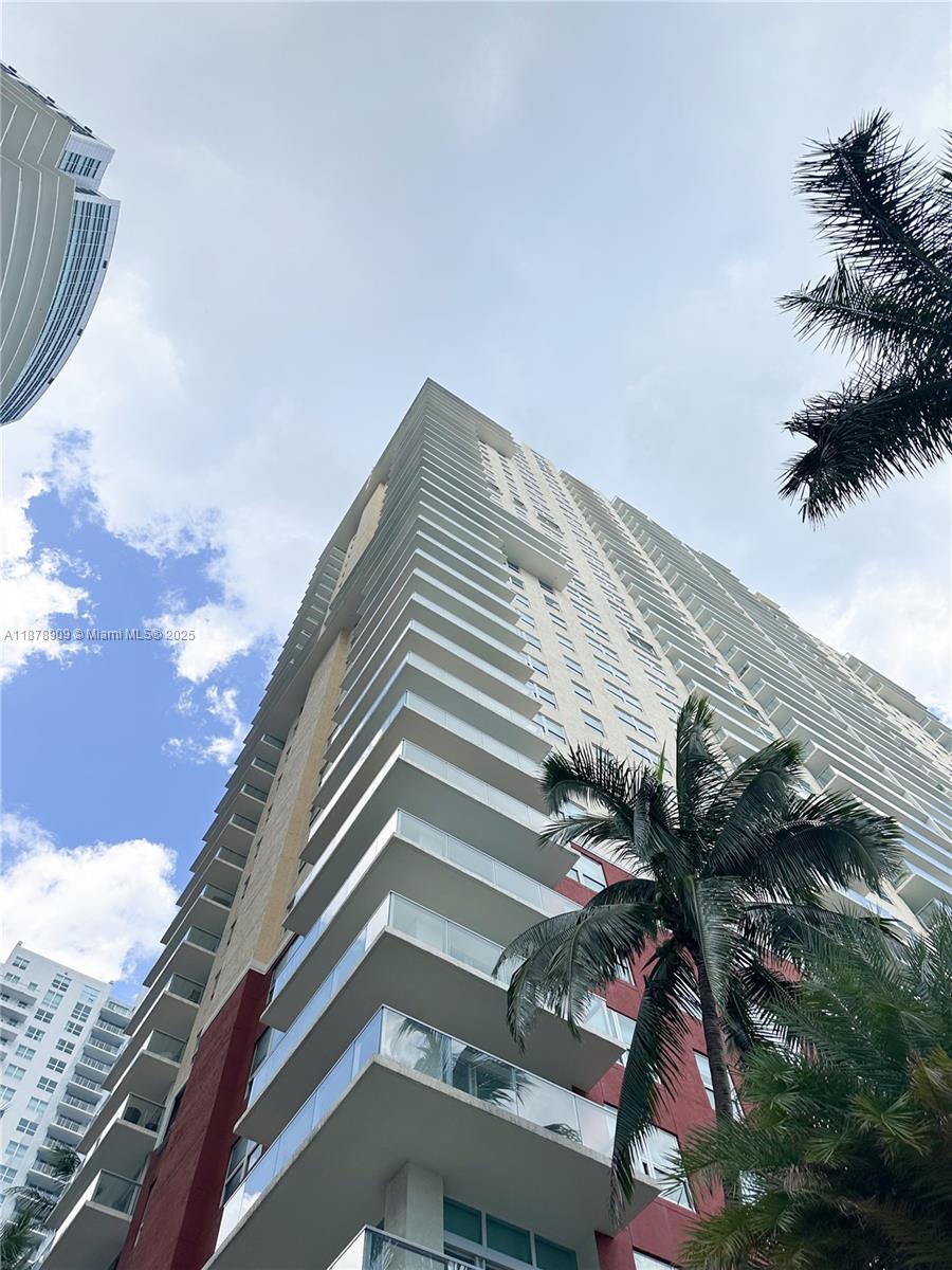 1155 Brickell Bay Dr #3303, Miami FL 33131