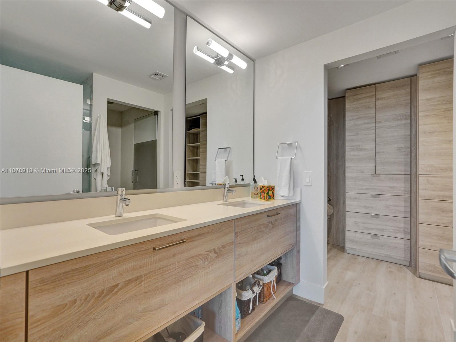 16385 Biscayne Blvd #2107, North Miami Beach FL 33160