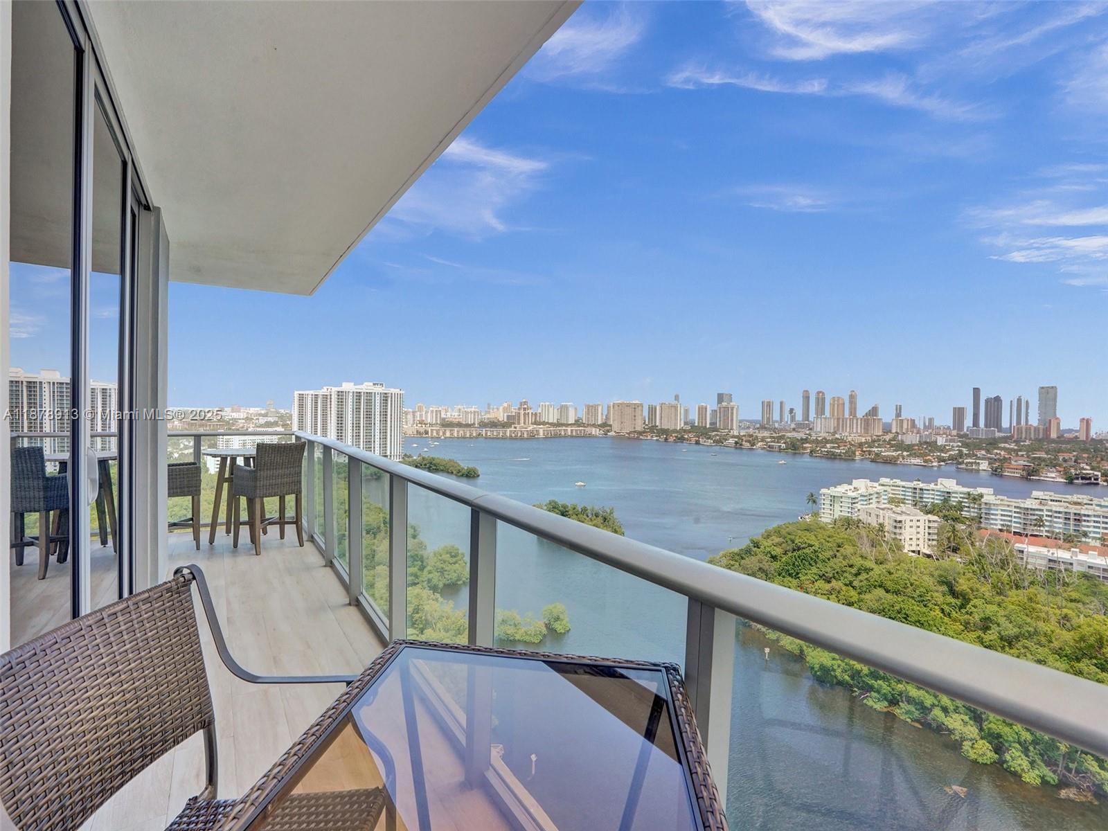 16385 Biscayne Blvd #2107, North Miami Beach FL 33160