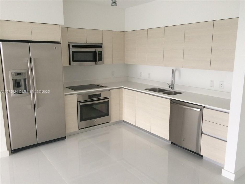 4250 Biscayne Blvd #915, Miami FL 33137