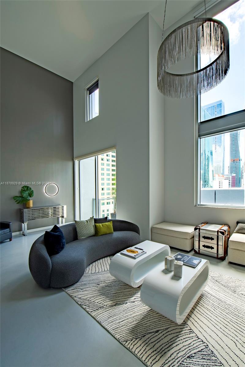 1060 Brickell Ave #1015, Miami FL 33131