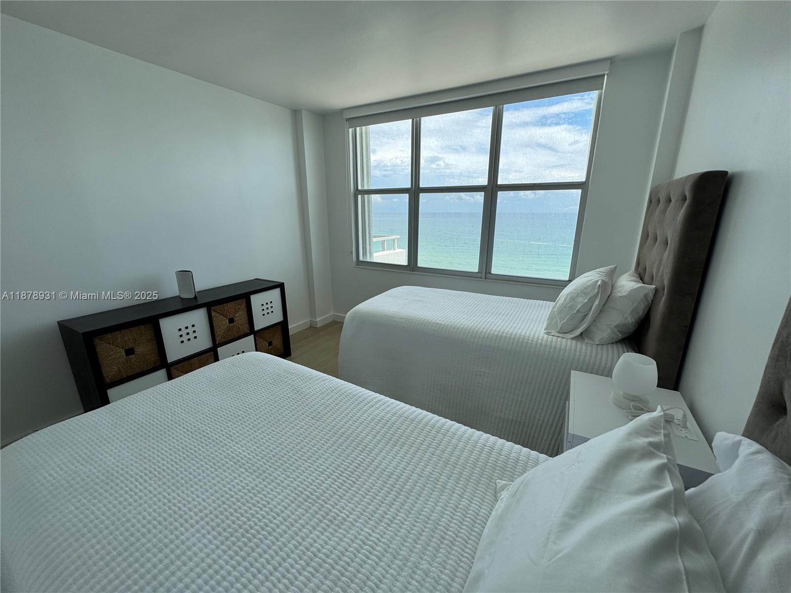 5161 Collins Ave #1717, Miami Beach FL 33140