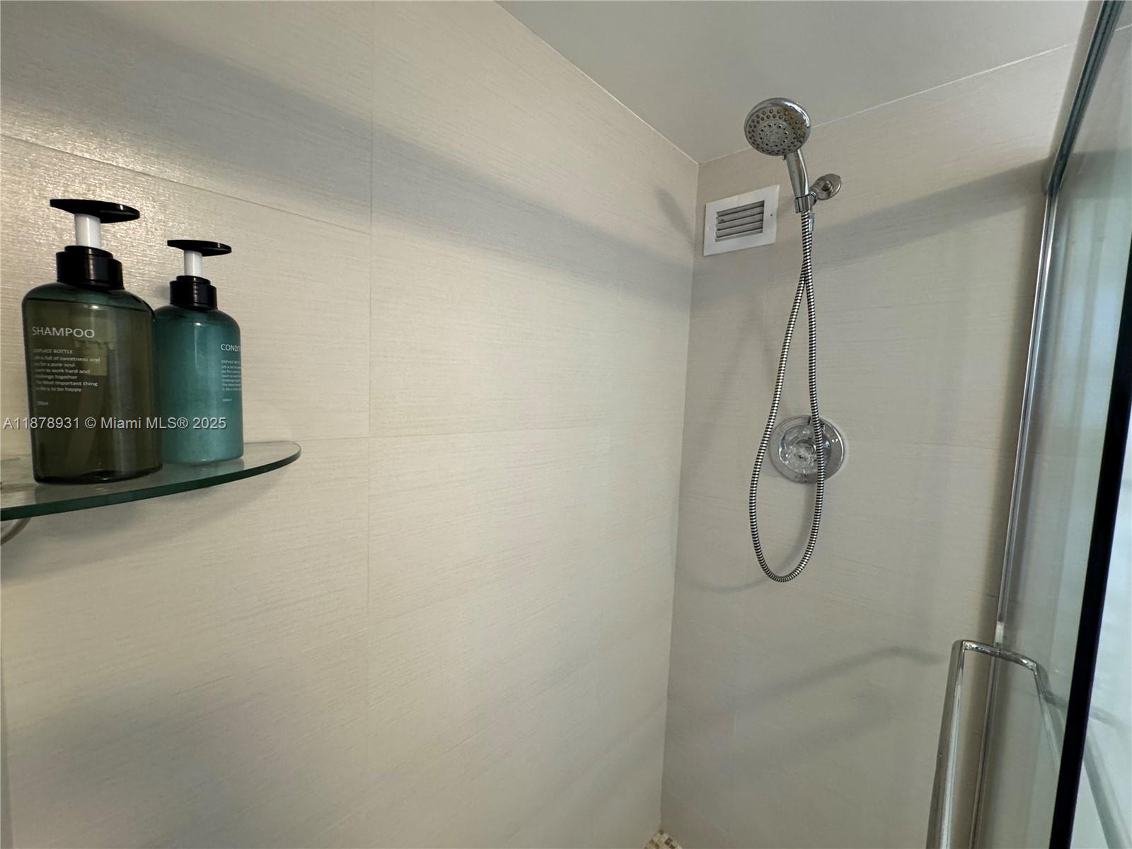 5161 Collins Ave #1717, Miami Beach FL 33140