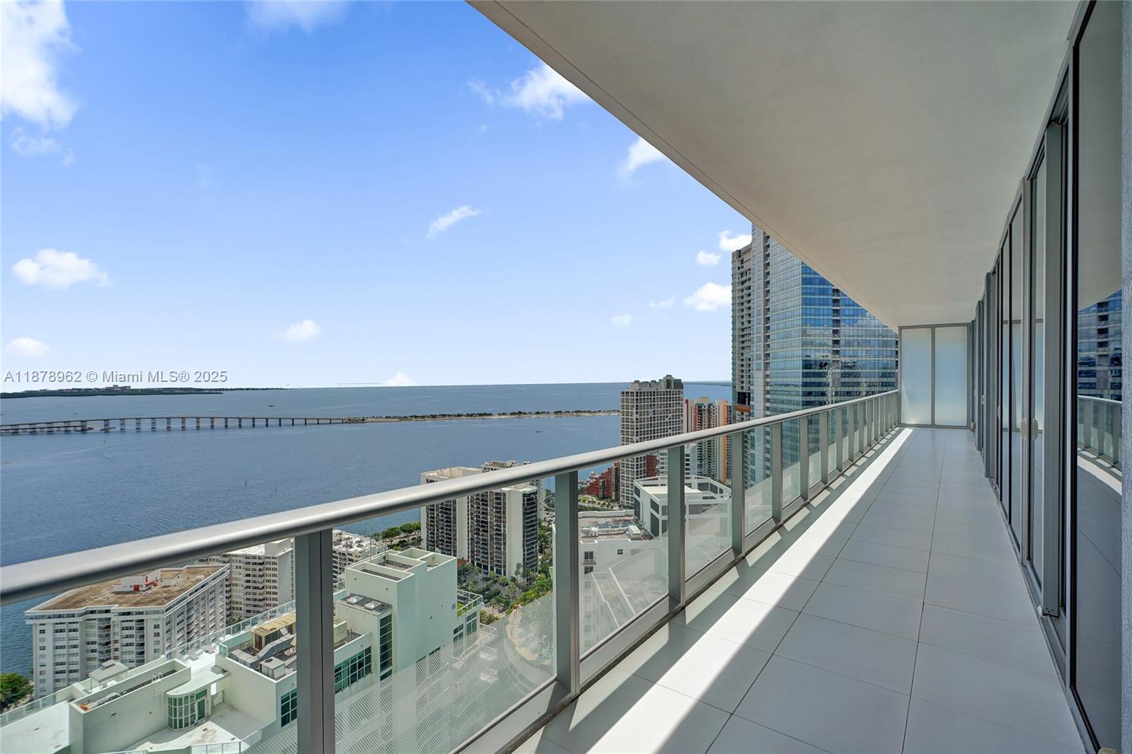 1300 Brickell Bay Dr #3902, Miami FL 33131