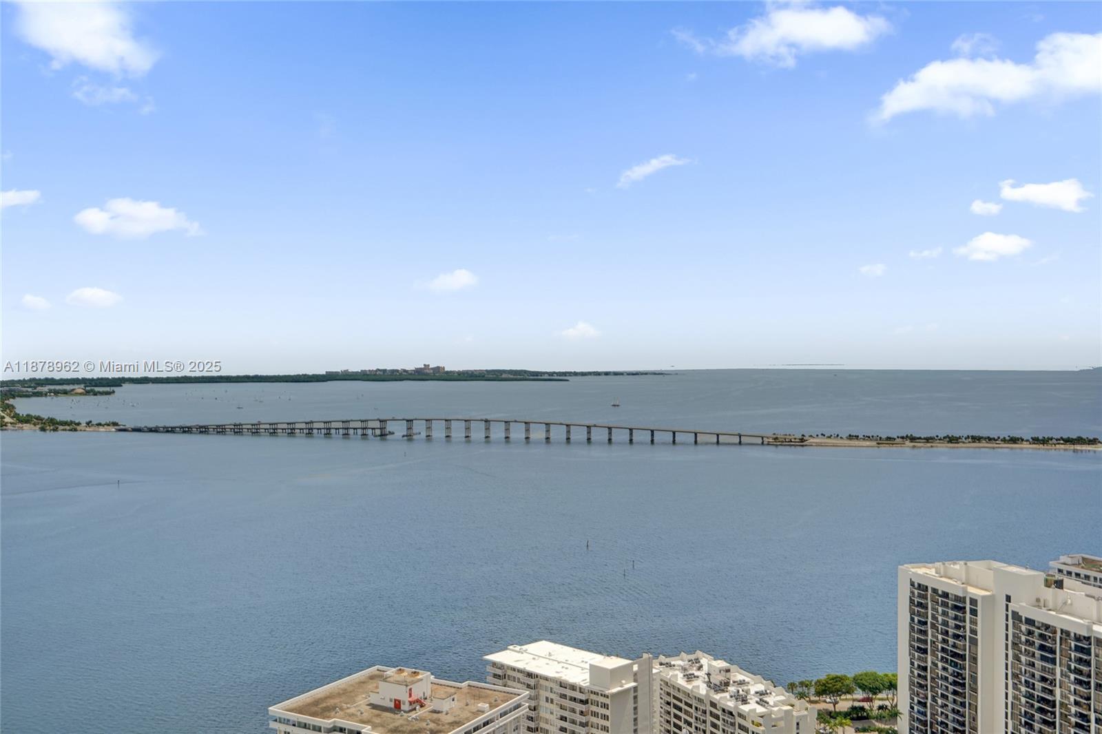 1300 Brickell Bay Dr #3902, Miami FL 33131