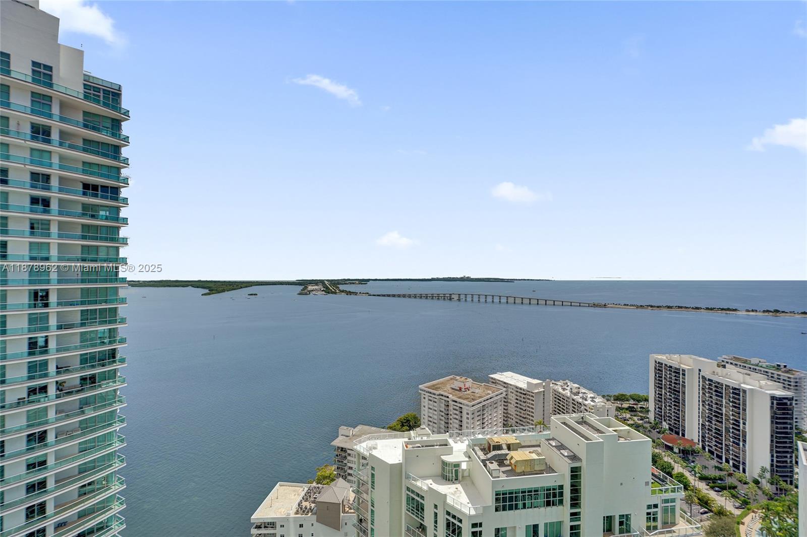 1300 Brickell Bay Dr #3902, Miami FL 33131