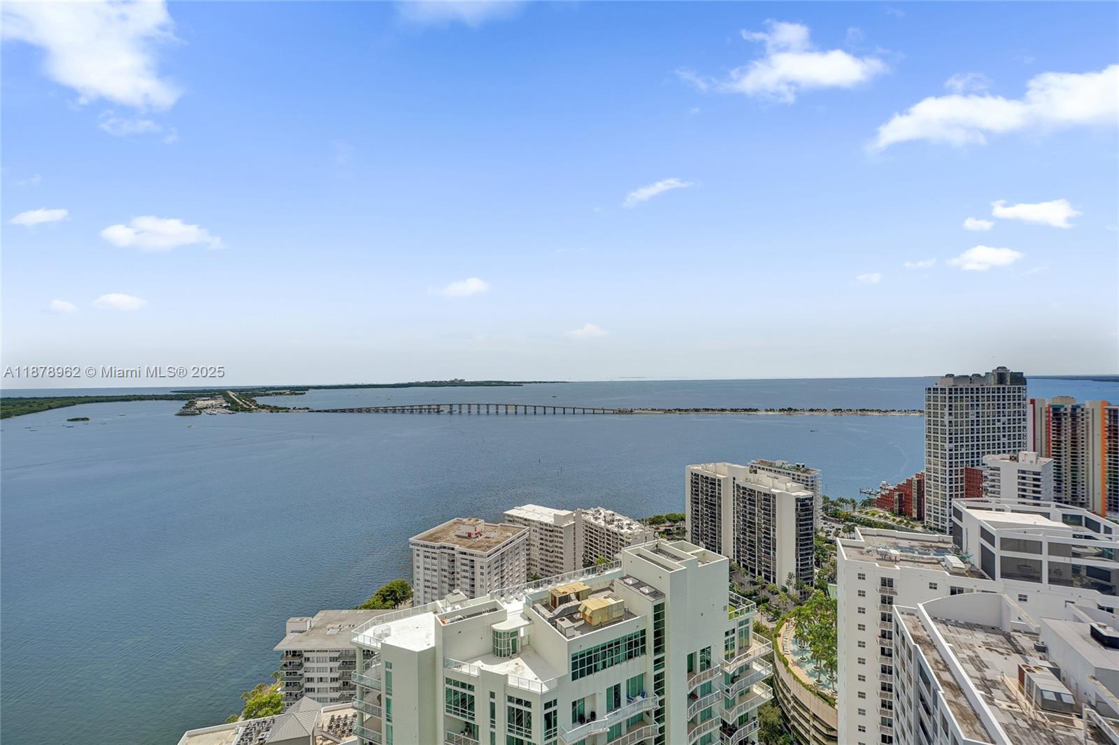 1300 Brickell Bay Dr #3902, Miami FL 33131