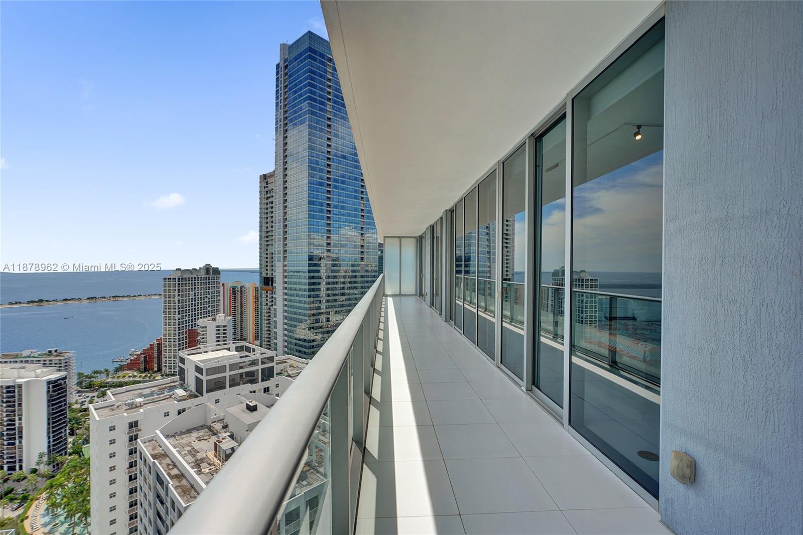 1300 Brickell Bay Dr #3902, Miami FL 33131