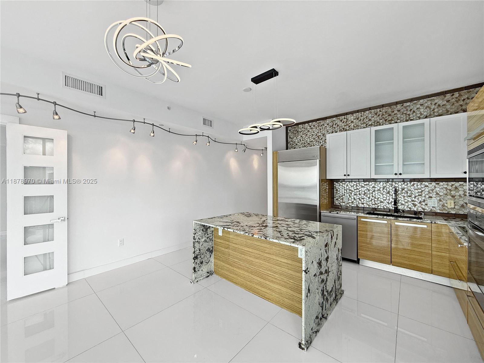 2020 N Bayshore Dr #3701, Miami FL 33137