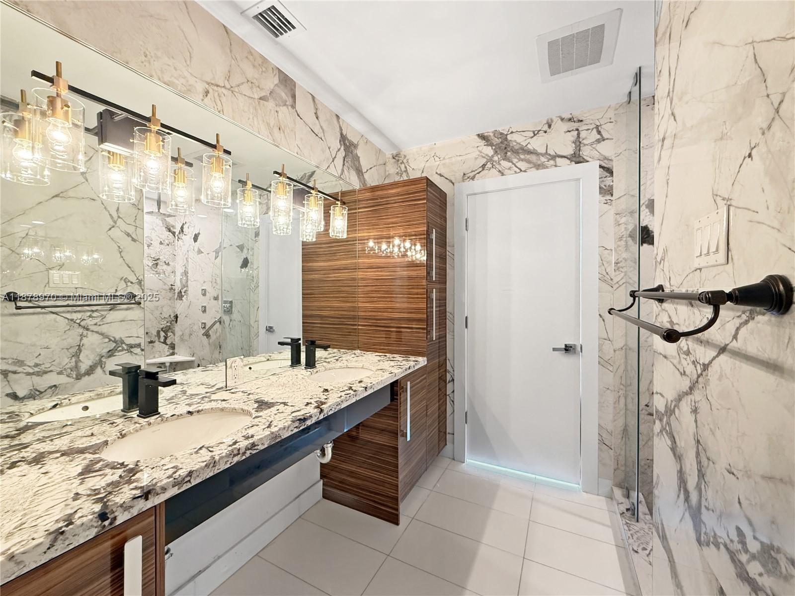 2020 N Bayshore Dr #3701, Miami FL 33137