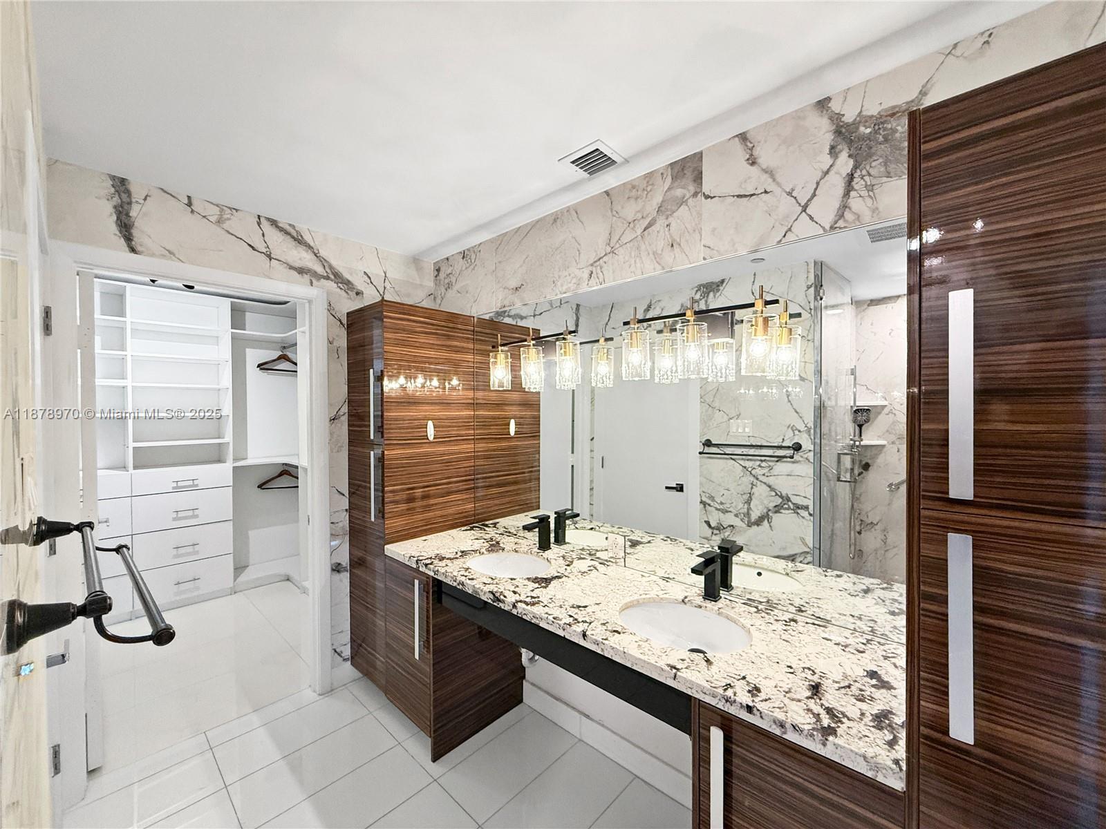 2020 N Bayshore Dr #3701, Miami FL 33137