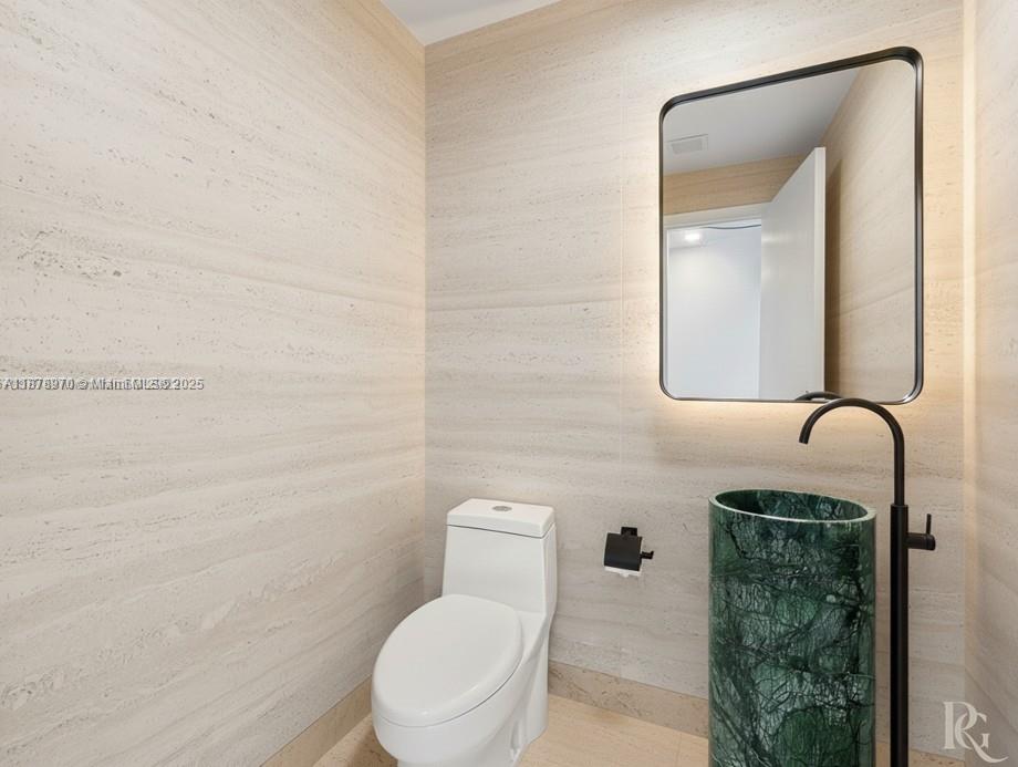 2020 N Bayshore Dr #3701, Miami FL 33137