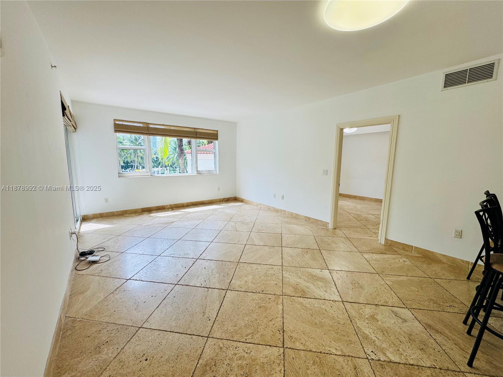 20000 E Country Club Dr #209, Aventura FL 33180