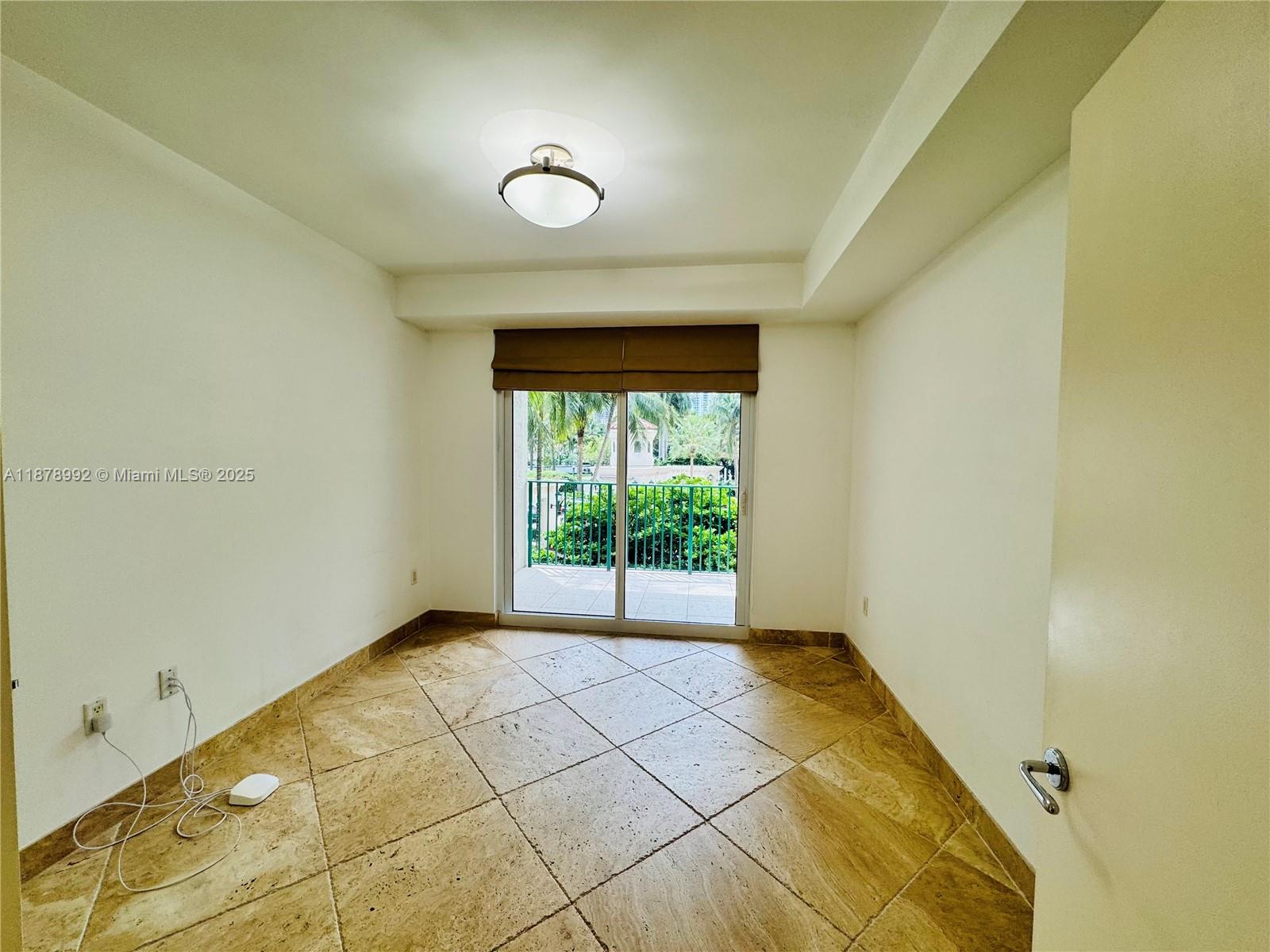 20000 E Country Club Dr #209, Aventura FL 33180