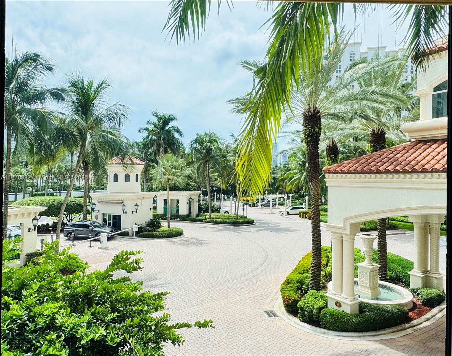 20000 E Country Club Dr #209, Aventura FL 33180