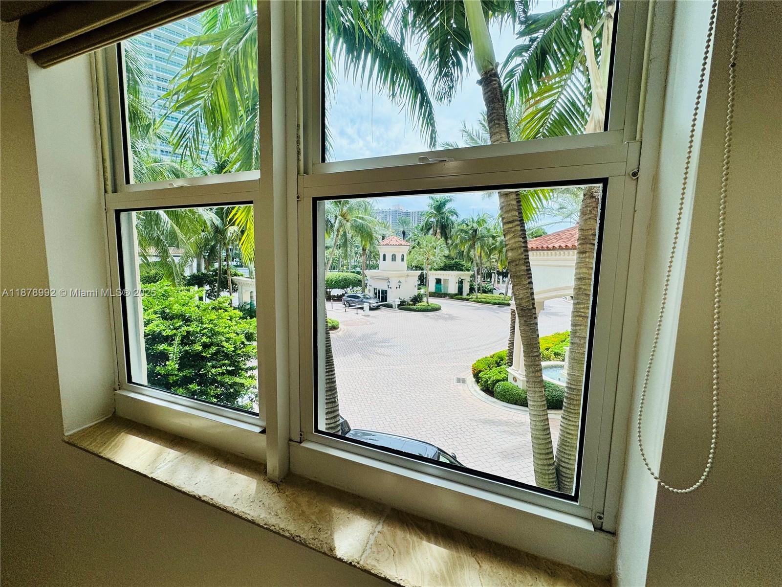 20000 E Country Club Dr #209, Aventura FL 33180