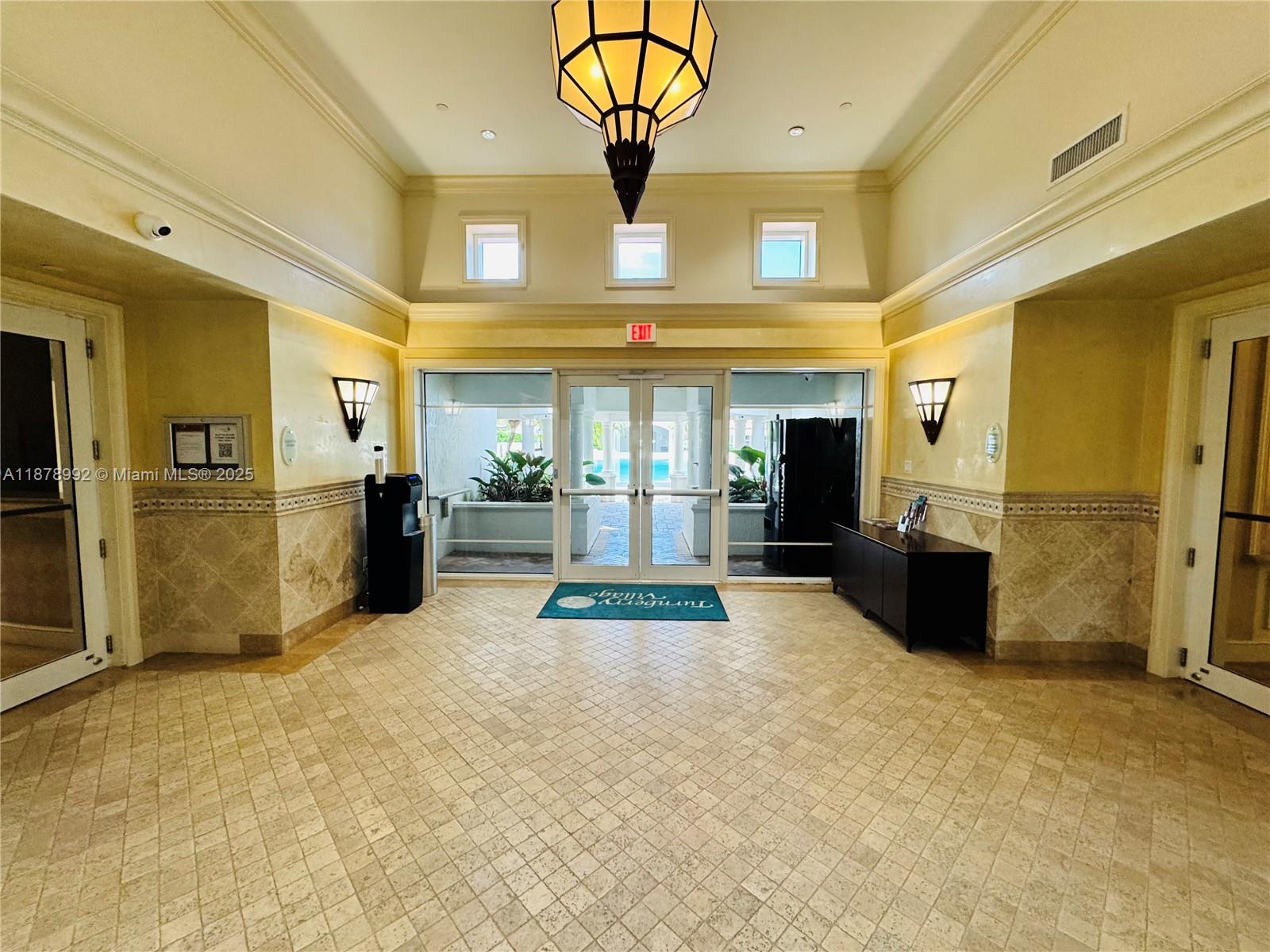 20000 E Country Club Dr #209, Aventura FL 33180