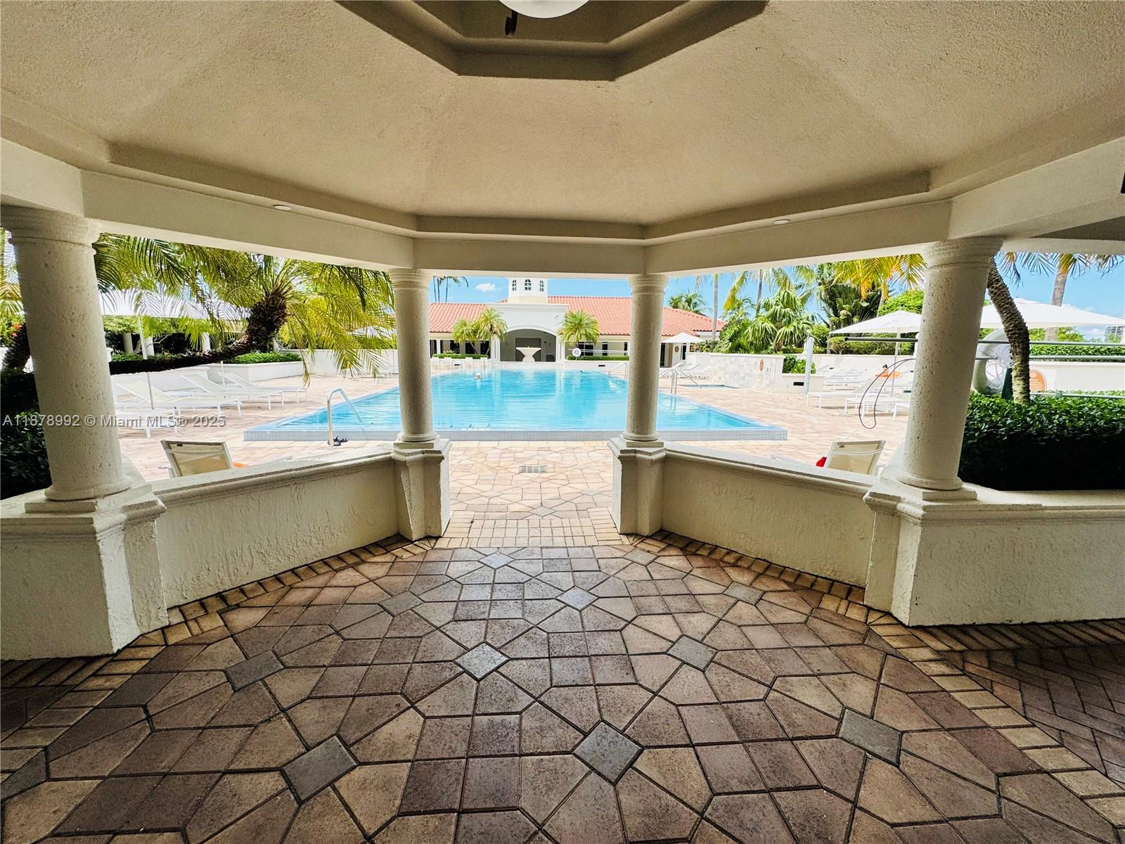 20000 E Country Club Dr #209, Aventura FL 33180