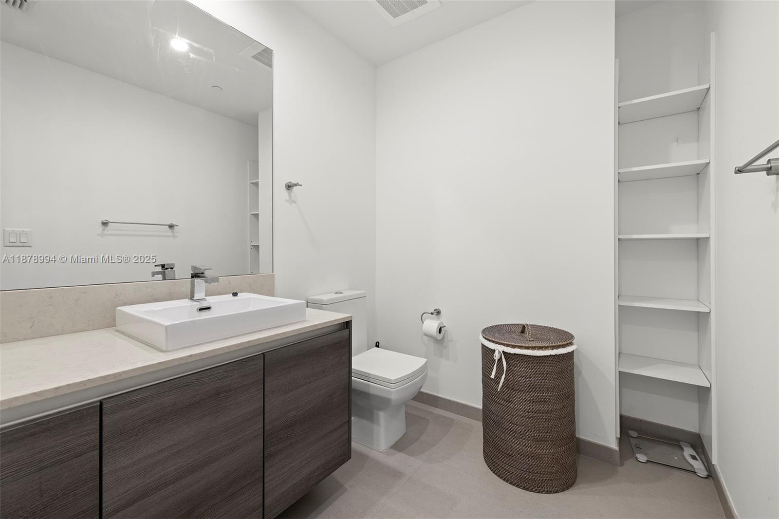 1080 Brickell Ave #209, Miami FL 33131