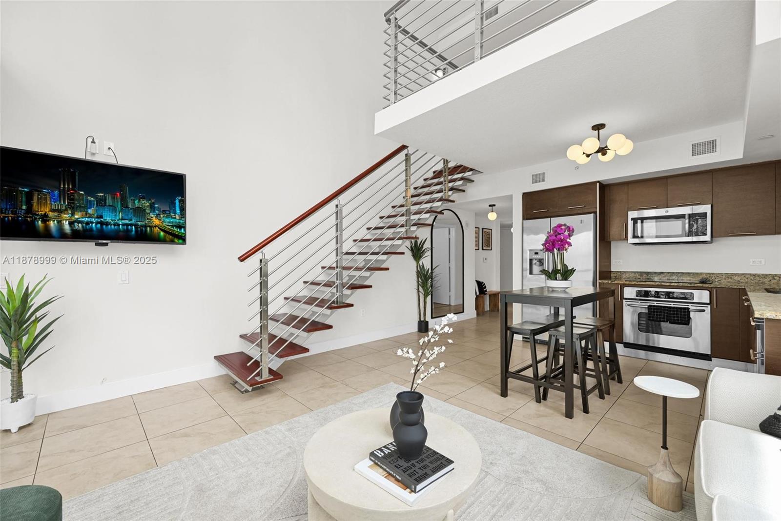 41 SE 5th St #517, Miami FL 33131