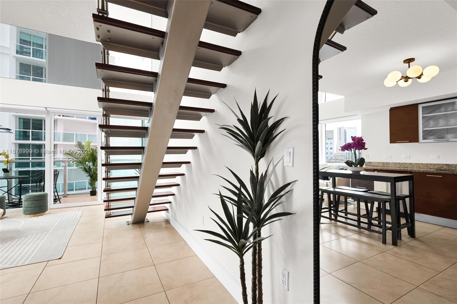 41 SE 5th St #517, Miami FL 33131