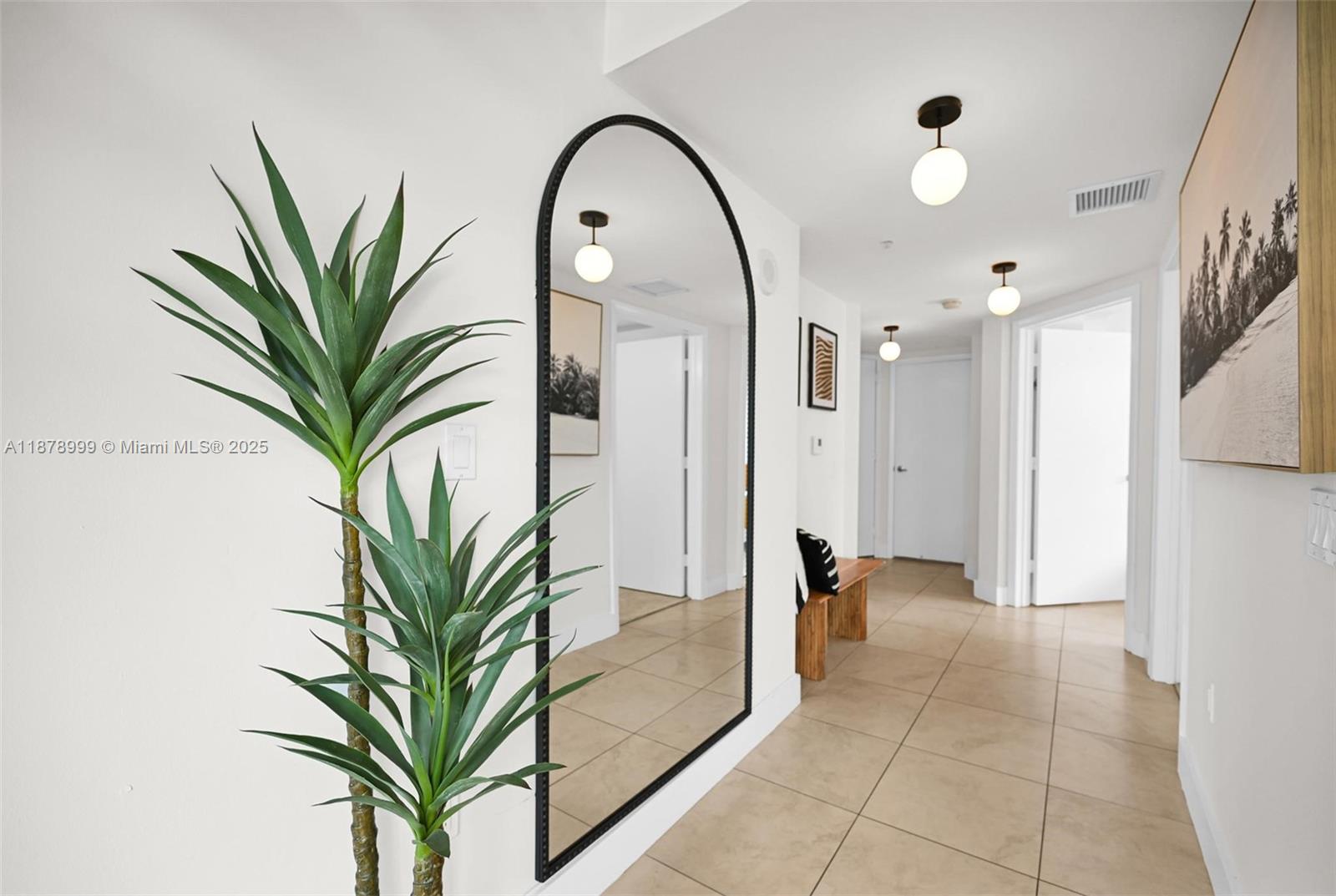 41 SE 5th St #517, Miami FL 33131