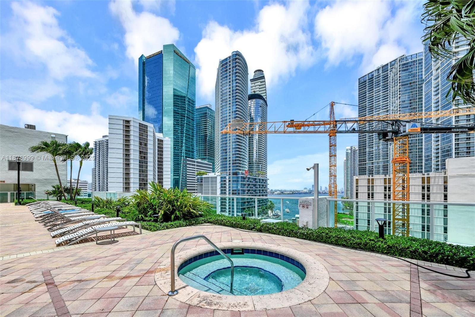41 SE 5th St #517, Miami FL 33131