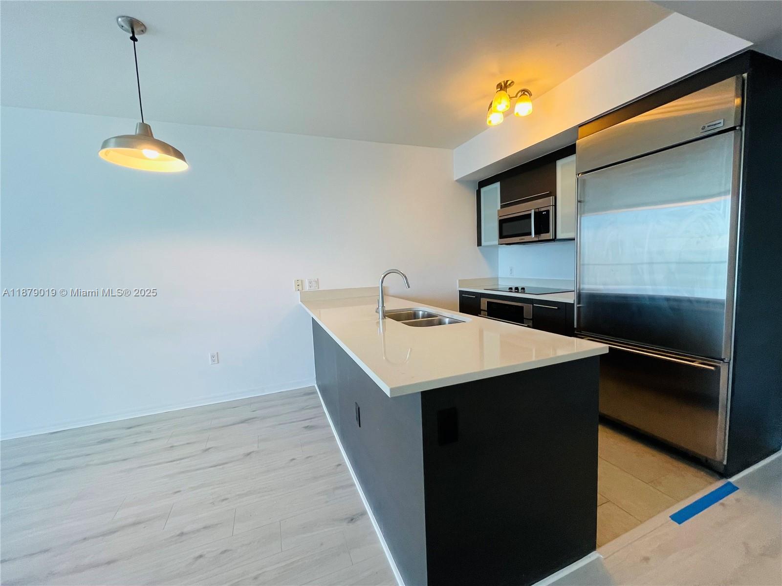 55 SE 6th St #3104, Miami FL 33131