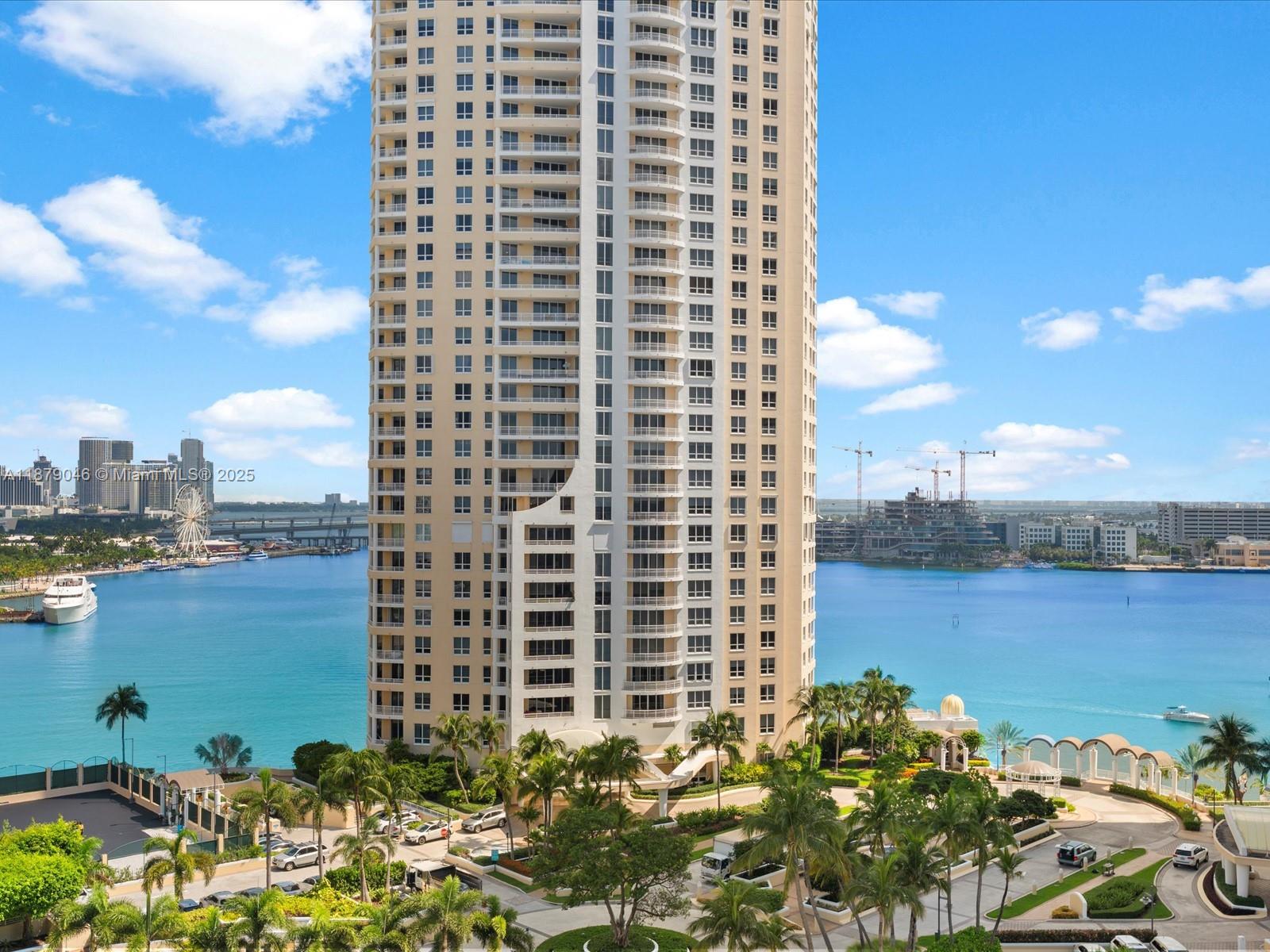 540 Brickell Key Dr #1702, Miami FL 33131
