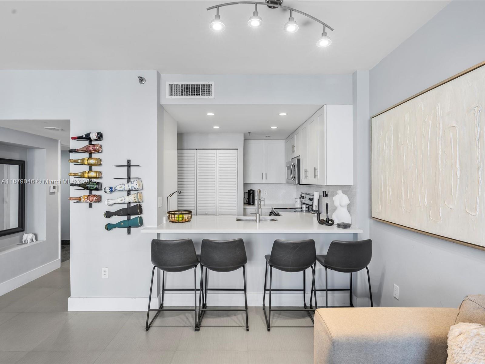 540 Brickell Key Dr #1702, Miami FL 33131