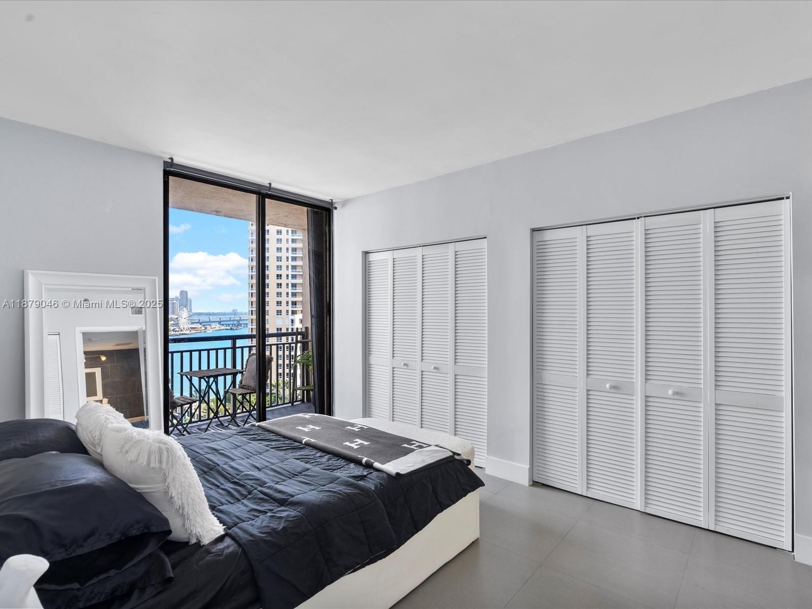 540 Brickell Key Dr #1702, Miami FL 33131