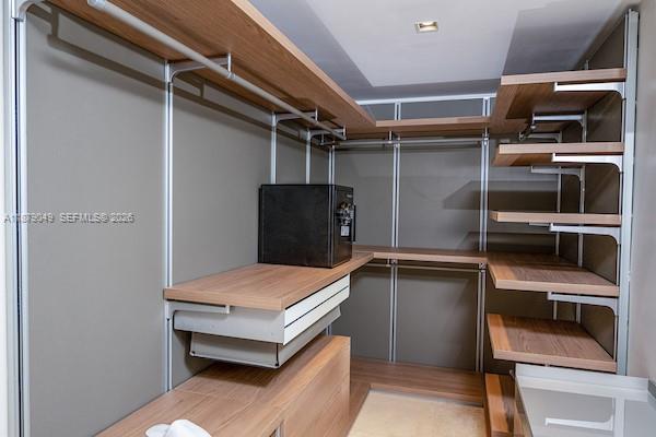465 Brickell Ave #4801, Miami FL 33131