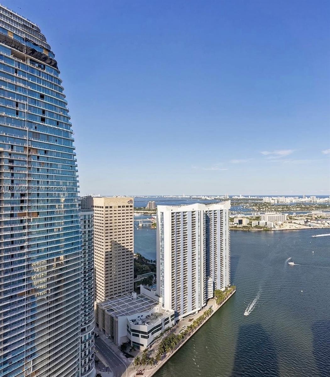 465 Brickell Ave #4801, Miami FL 33131