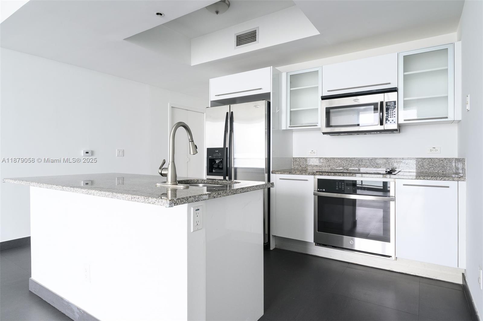 888 Biscayne Blvd #3406, Miami FL 33132