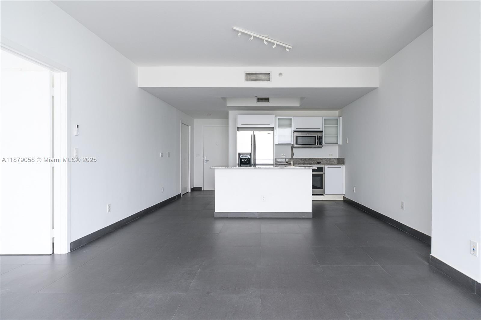 888 Biscayne Blvd #3406, Miami FL 33132
