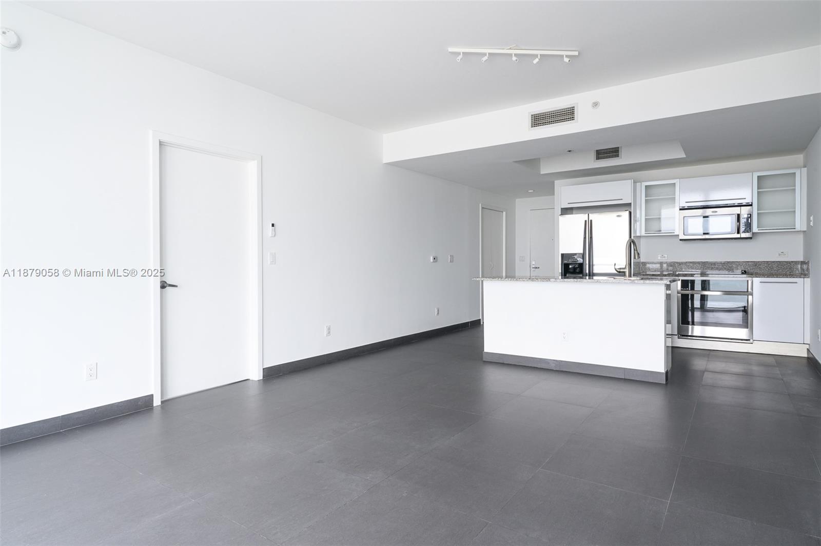 888 Biscayne Blvd #3406, Miami FL 33132