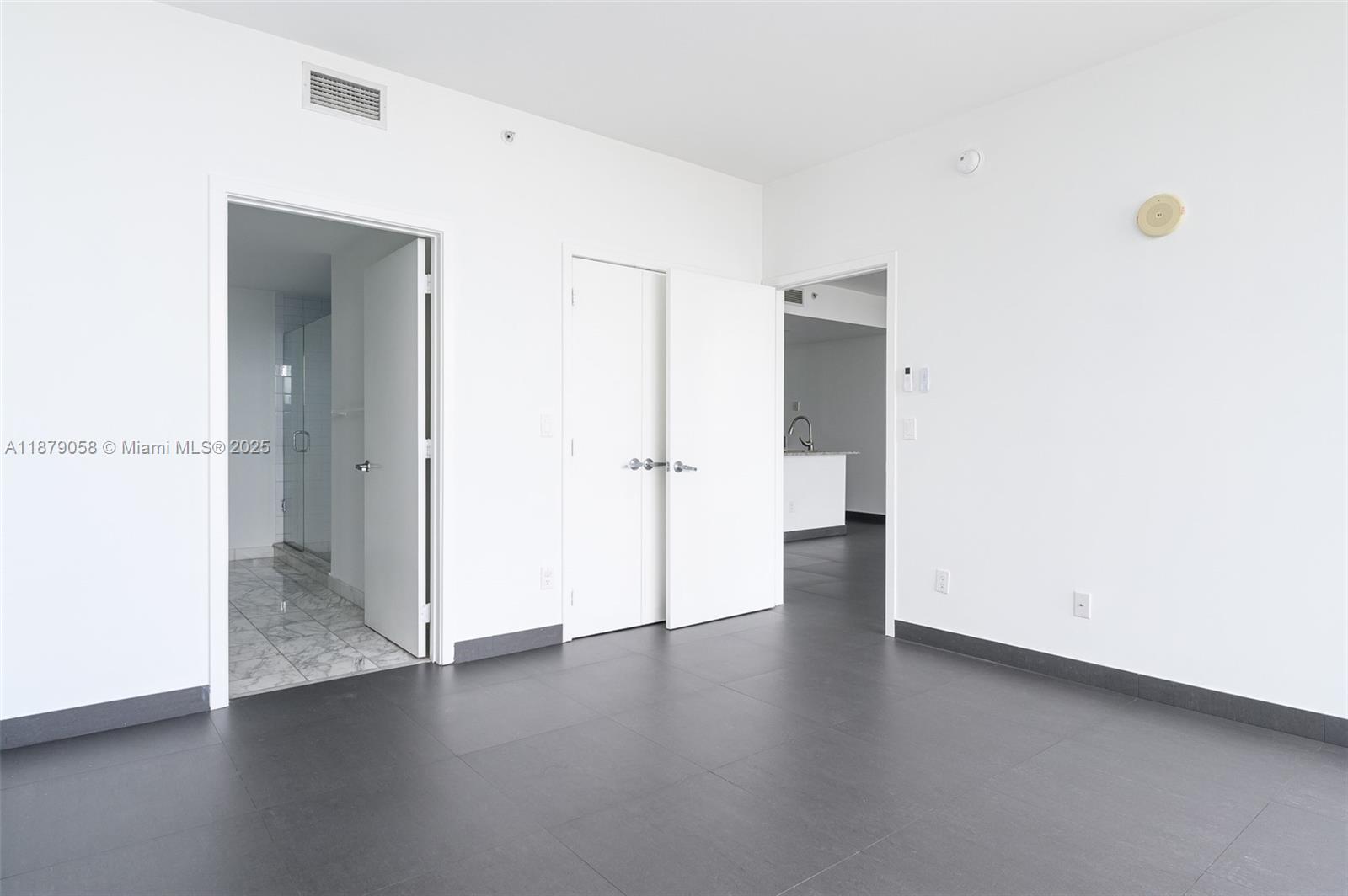 888 Biscayne Blvd #3406, Miami FL 33132
