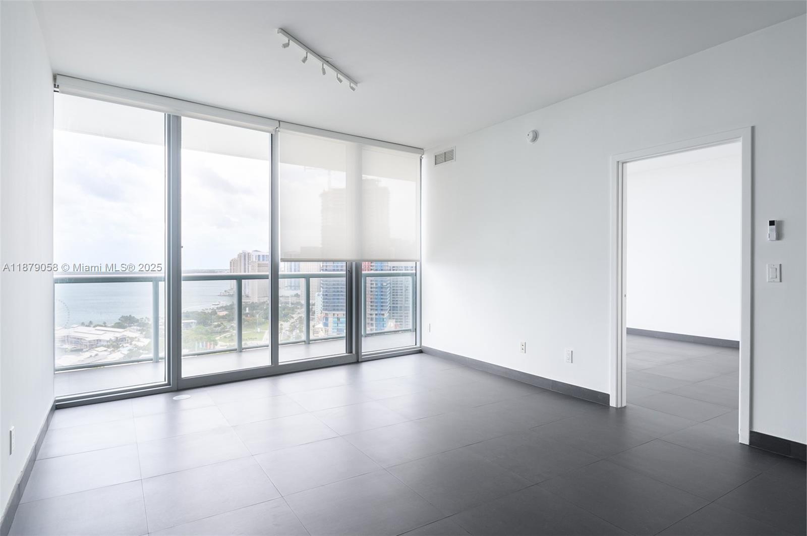 888 Biscayne Blvd #3406, Miami FL 33132
